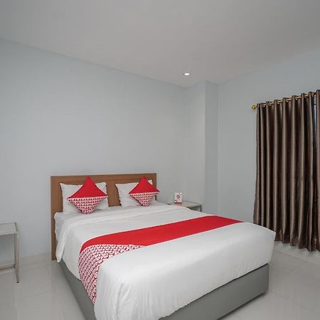 Oyo 616 Express Inn Palembang Luaran gambar