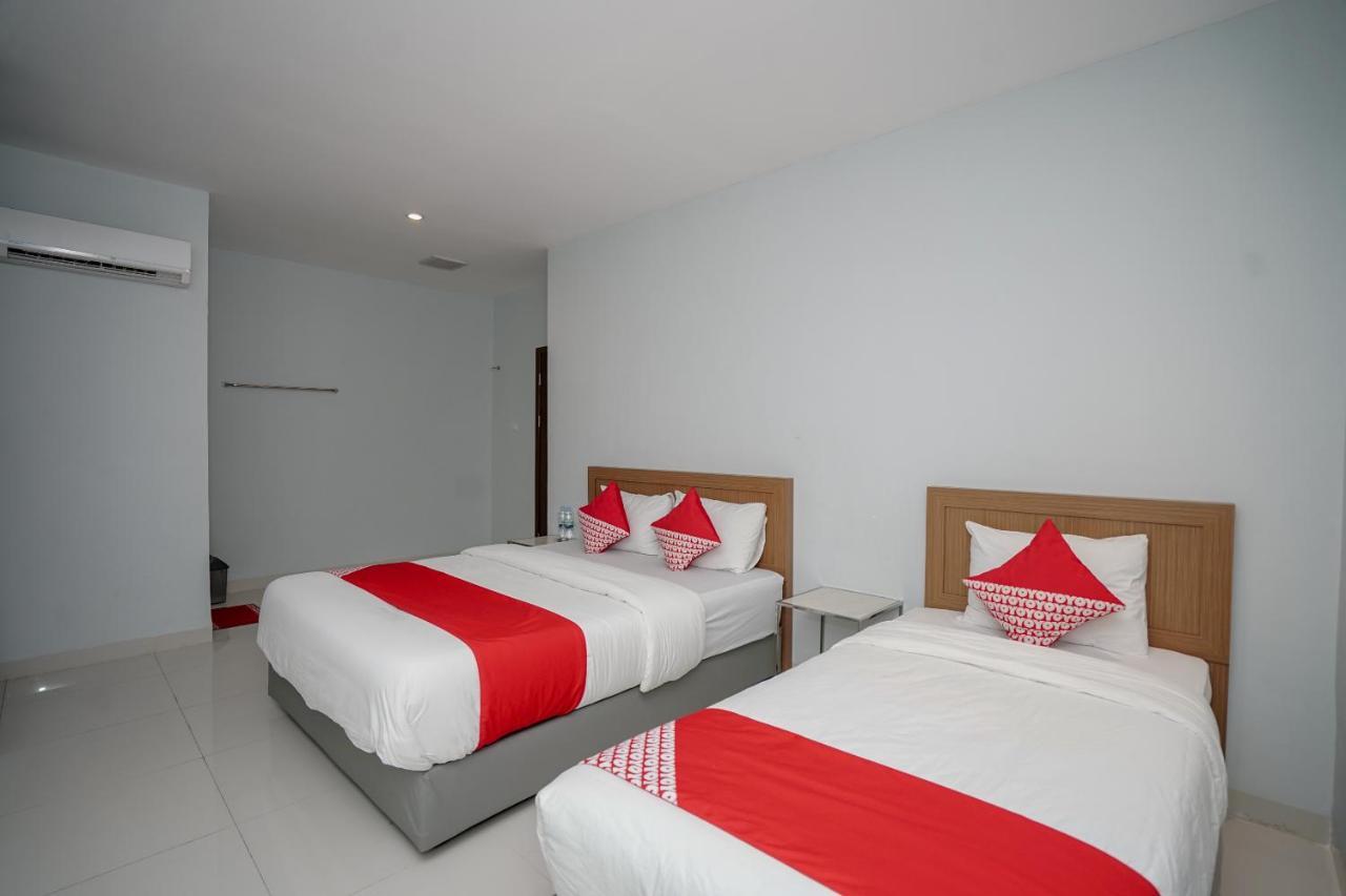 Oyo 616 Express Inn Palembang Luaran gambar