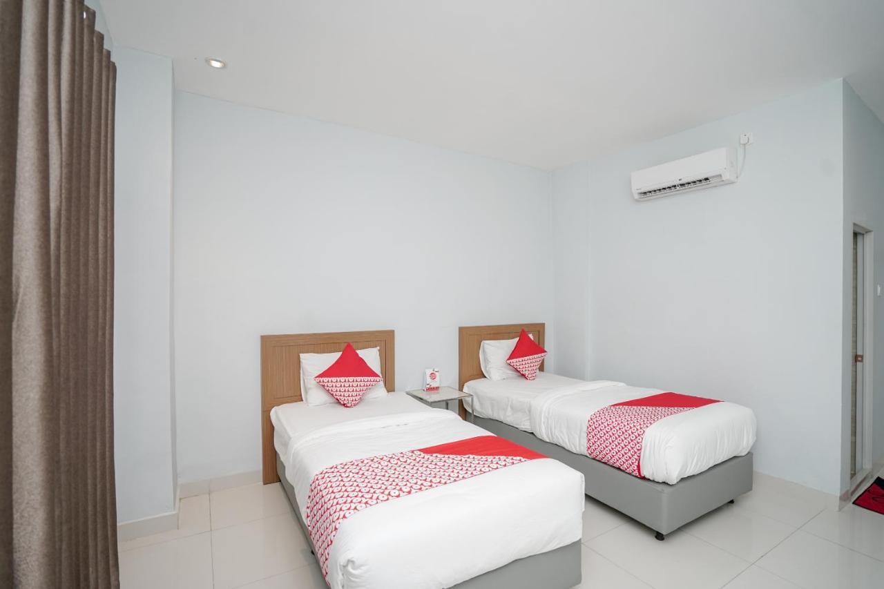Oyo 616 Express Inn Palembang Luaran gambar